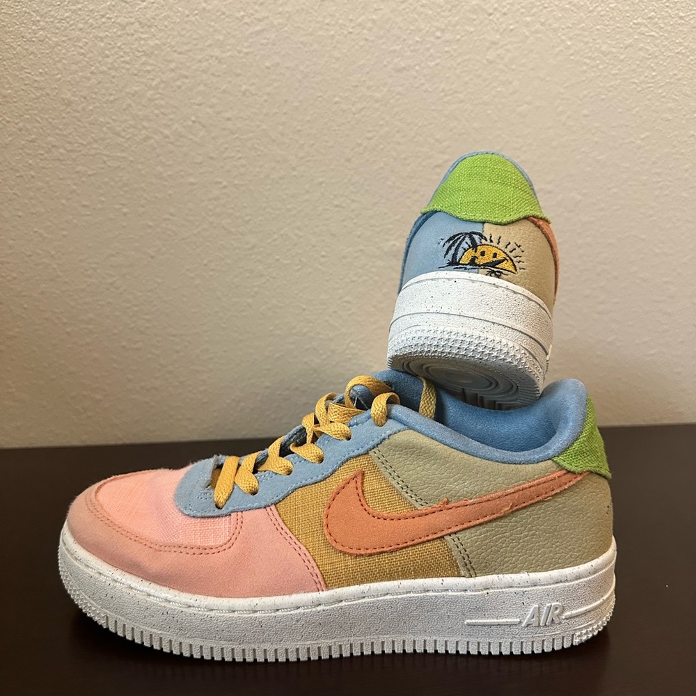 Nike Sun Club Dunks